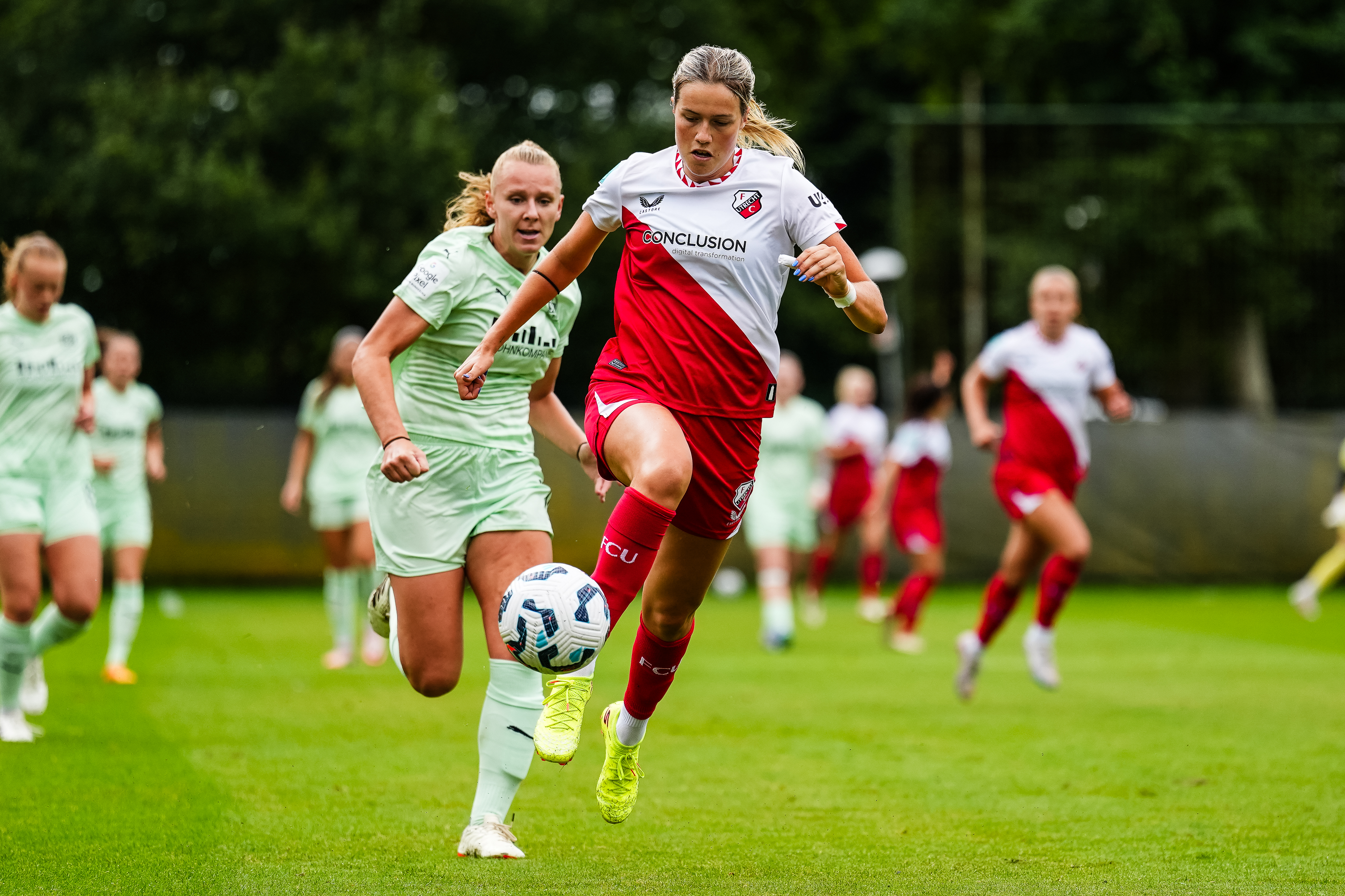 FC Utrecht Vrouwen opent seizoen in Stadion Galgenwaard