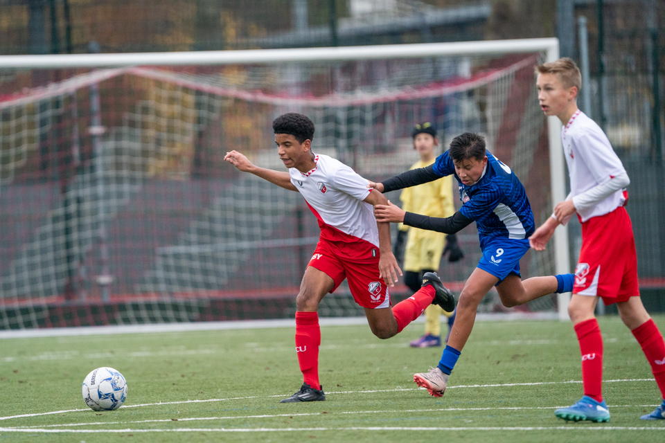 F.C. Utrecht O14 F.C. Twente Heracles O14 CMS 5