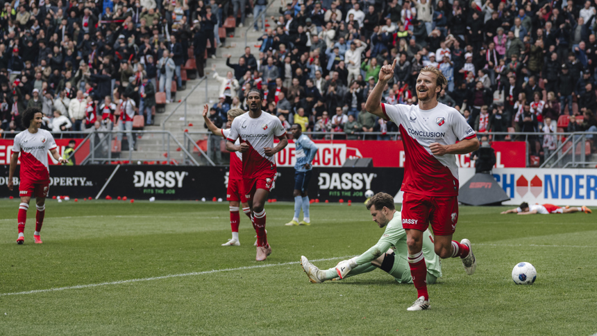 FC Utrecht pakt drie punten in feestwedstrijd