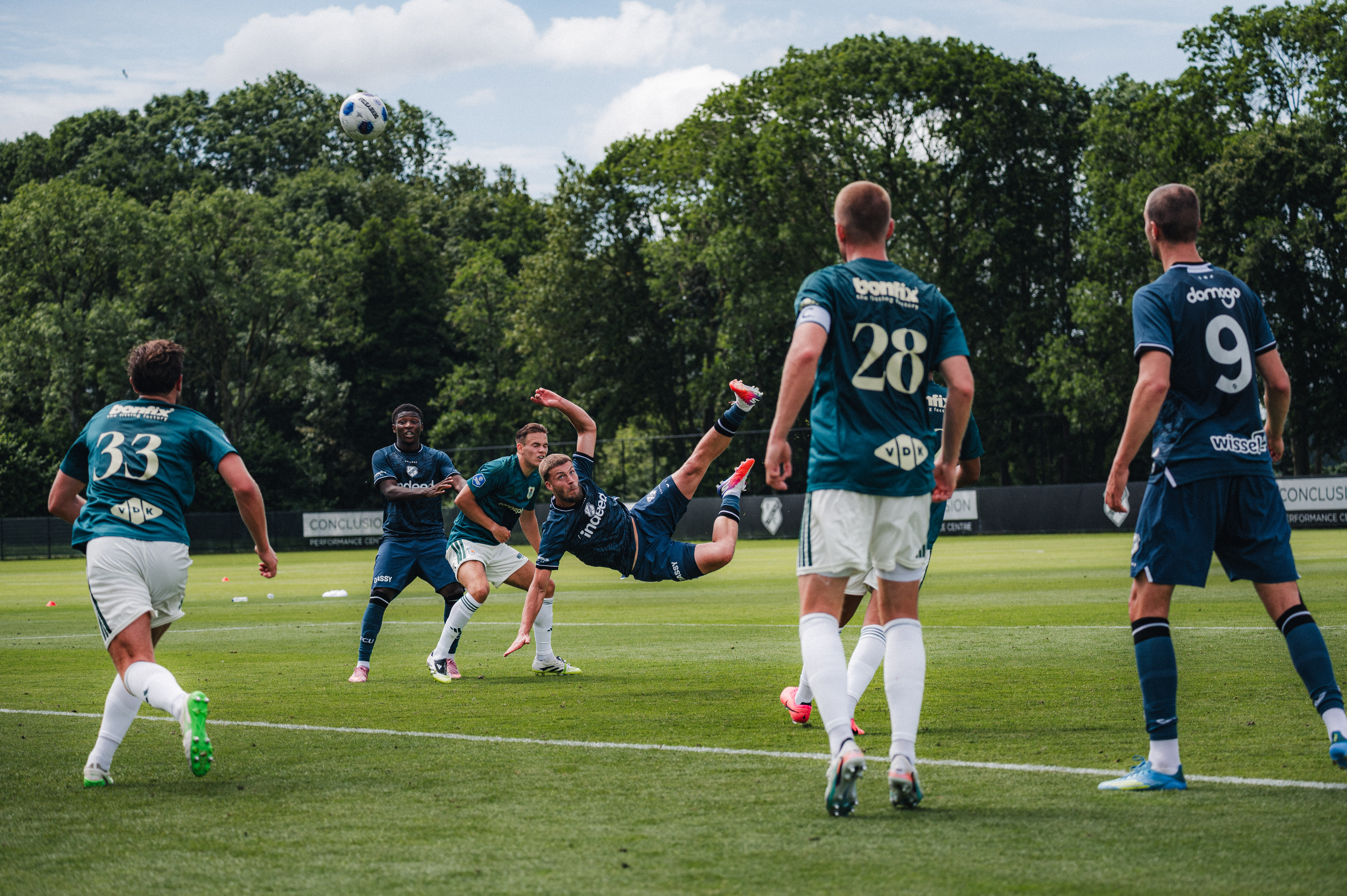 FC U 2E Helft (19 Van 23)