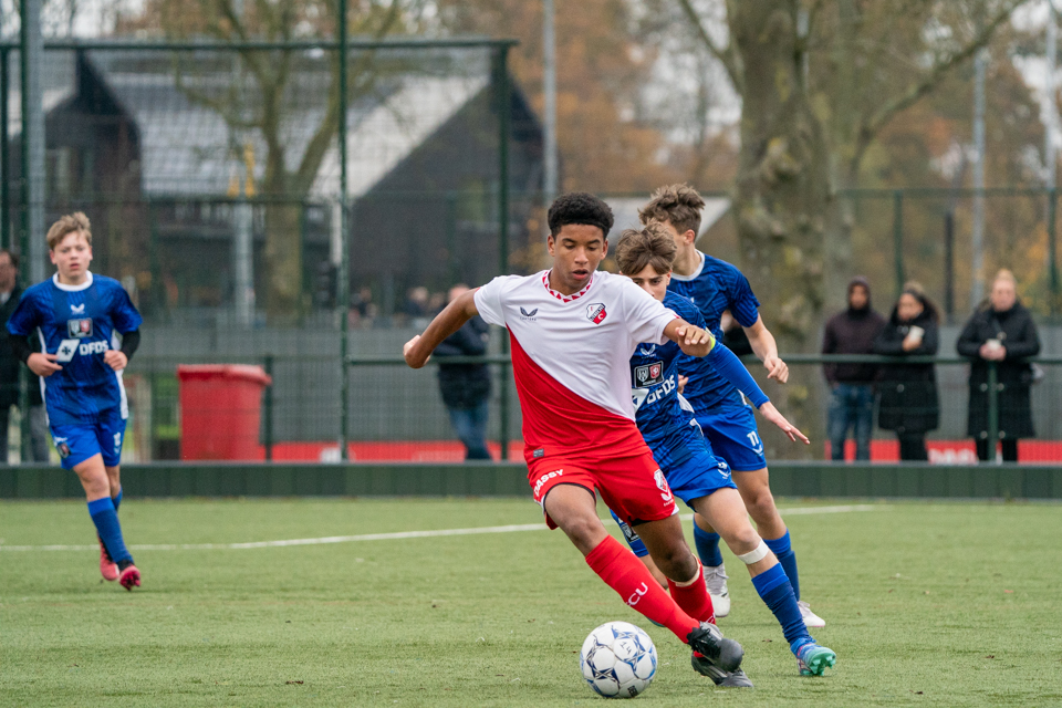 F.C. Utrecht O14 F.C. Twente Heracles O14 CMS 10