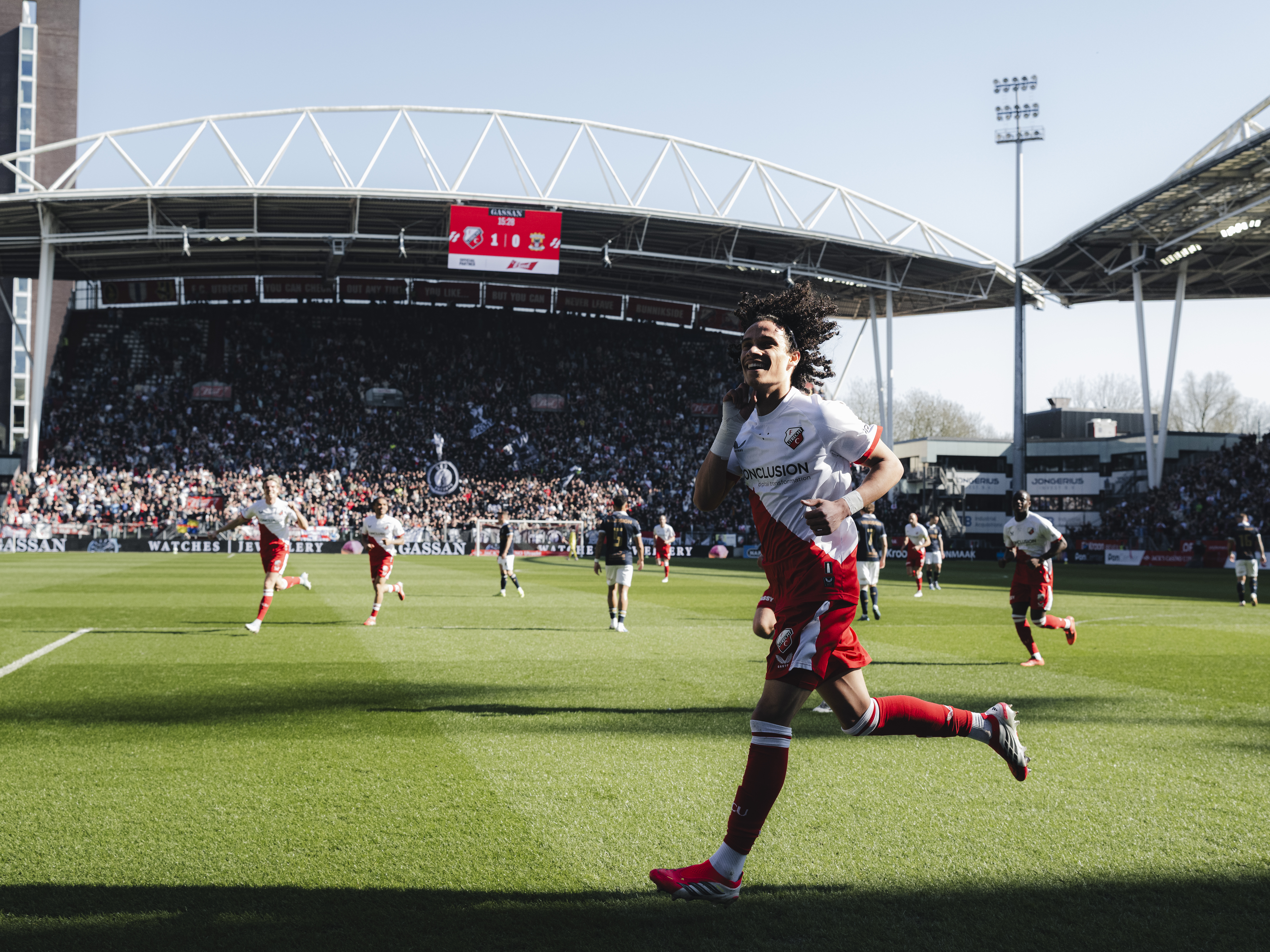 Swingend FC Utrecht wint ook van Go Ahead Eagles