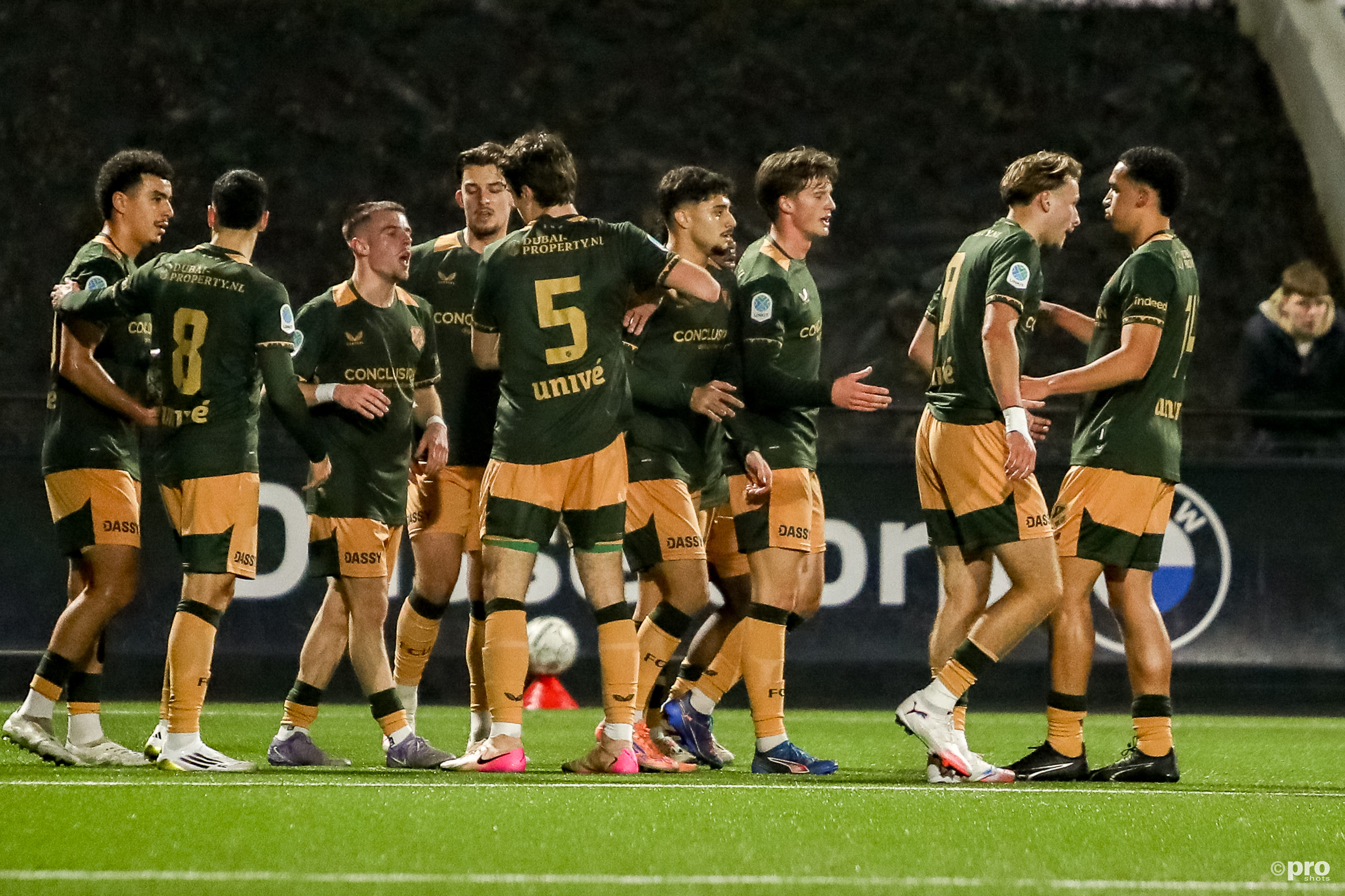 Teamprestatie leidt Jong FC Utrecht naar indrukwekkende zege