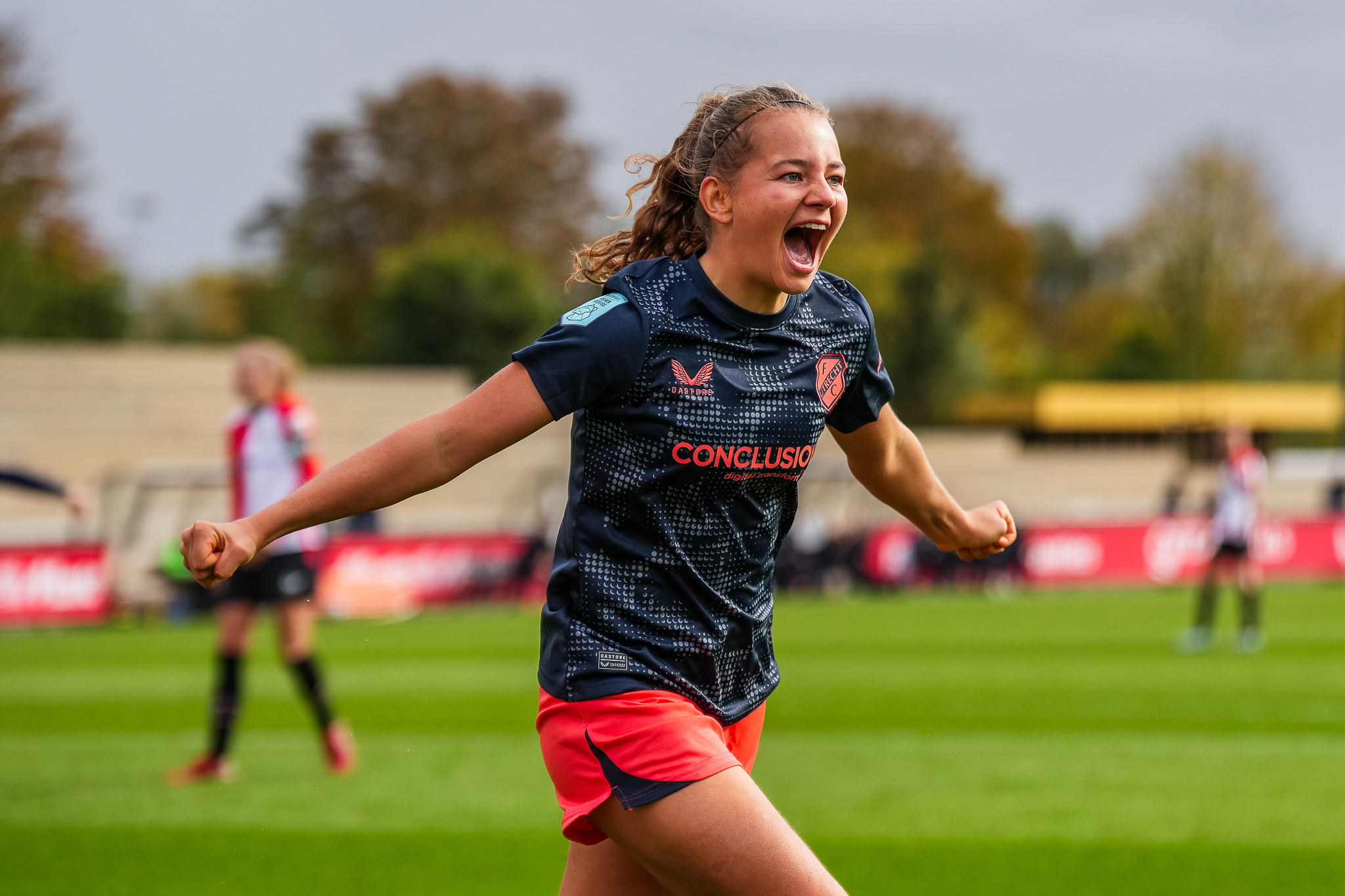 FC Utrecht Vrouwen overtuigend langs Feyenoord Vrouwen