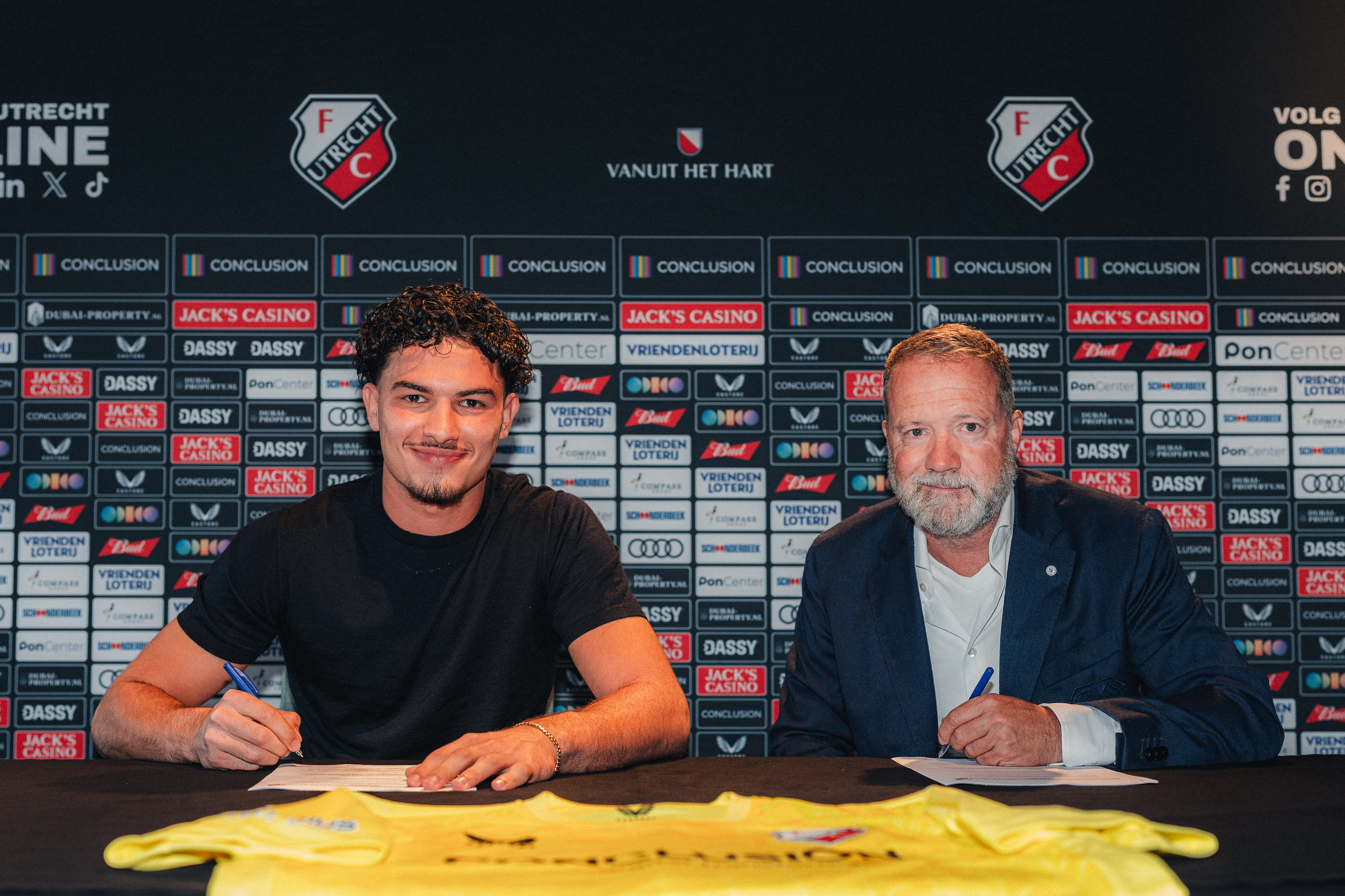 FC Utrecht versterkt zich met doelman Martin Tsankov