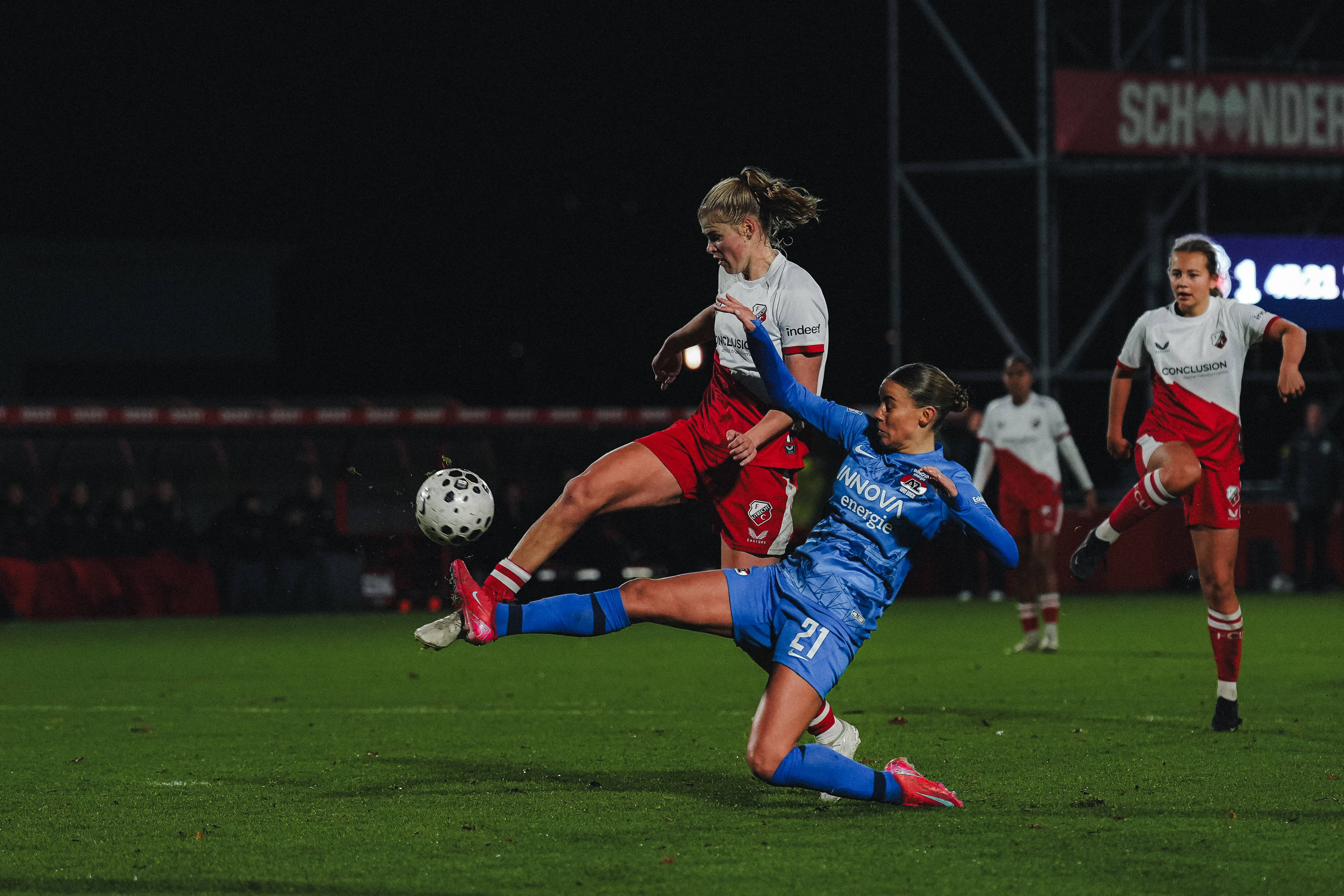 FC Utrecht Vrouwen haalt wedstrijd in tegen ADO Den Haag