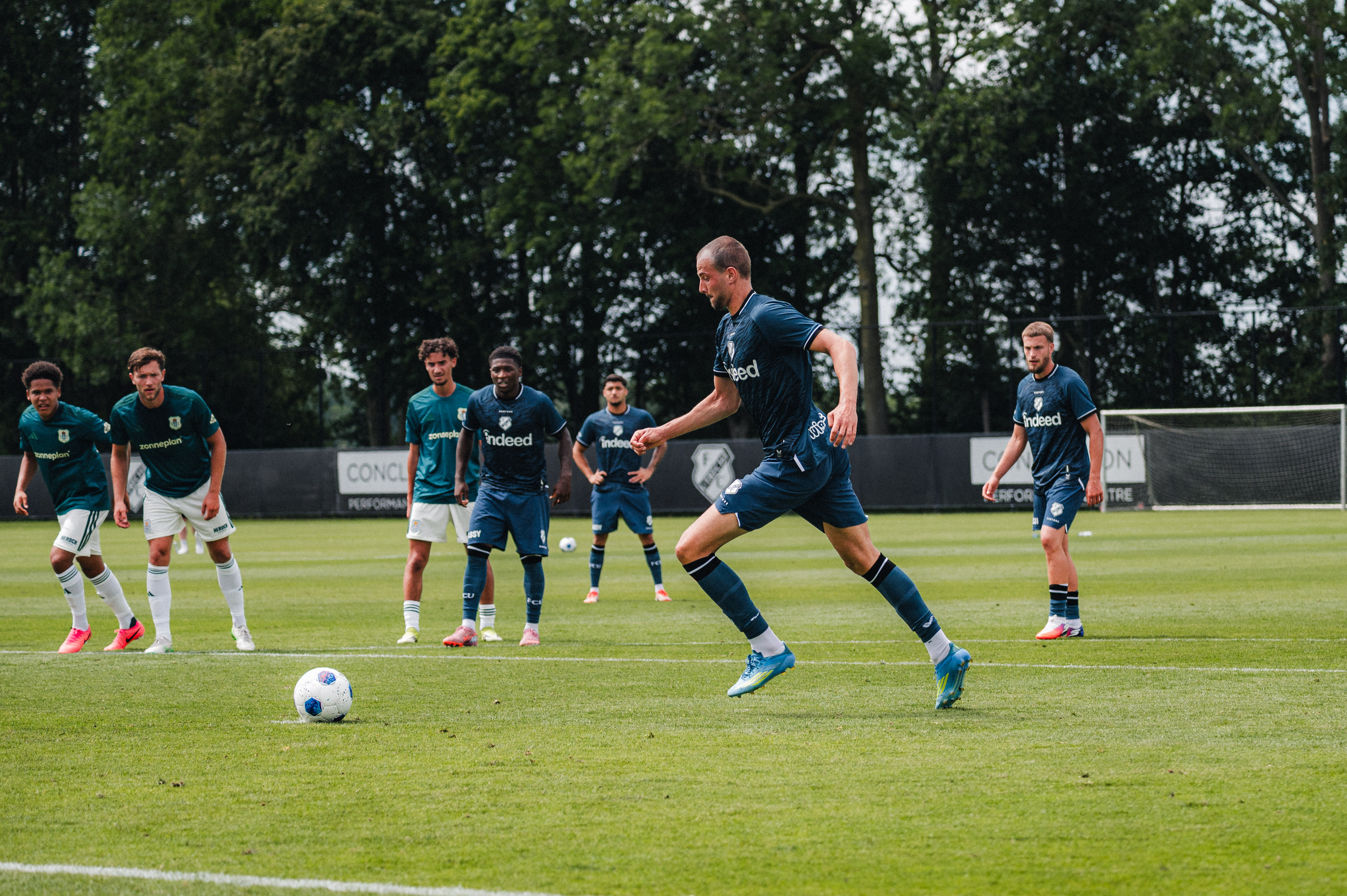 FC U 2E Helft (9 Van 23)