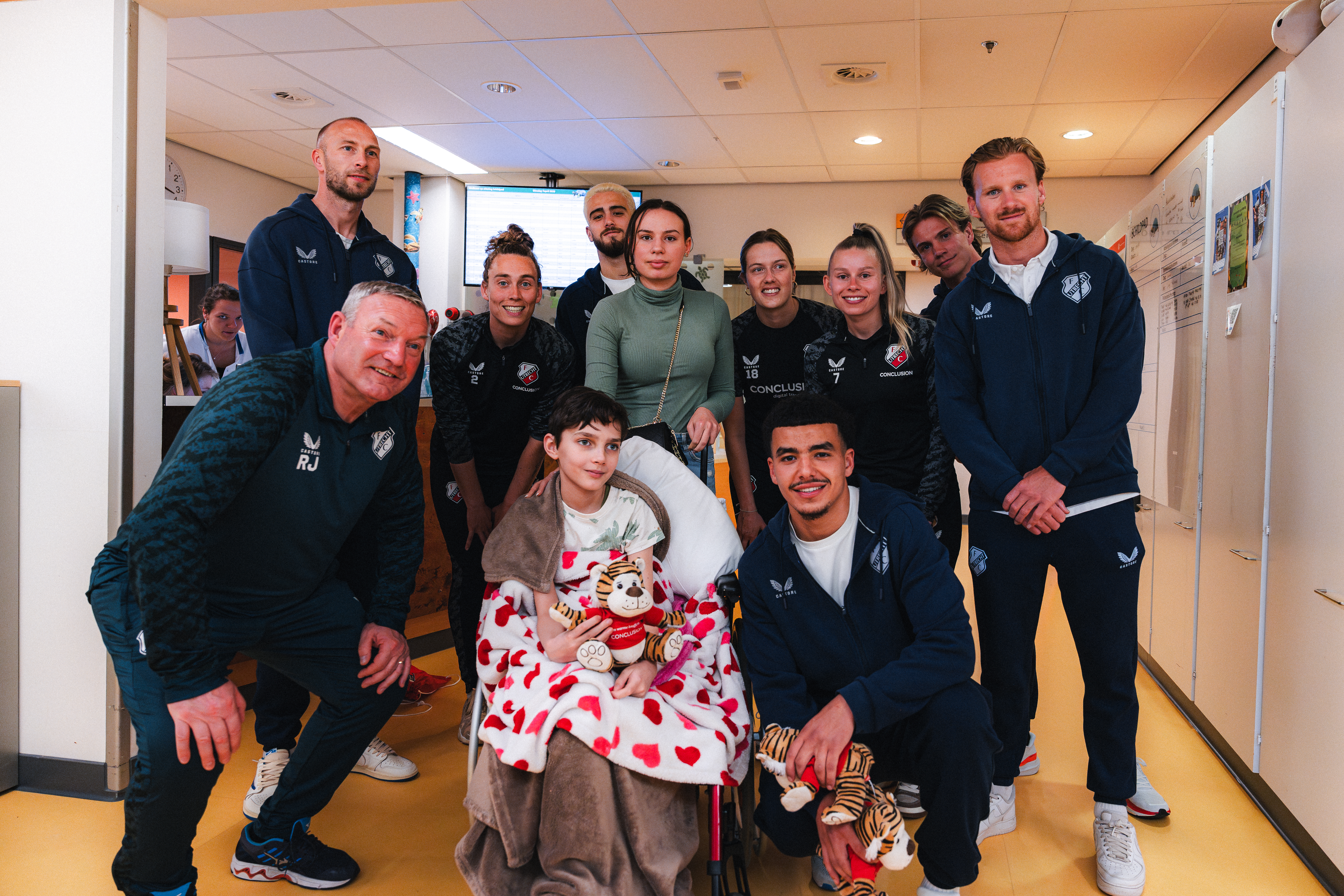 FC Utrecht en Conclusion in actie tijdens Kidsweek