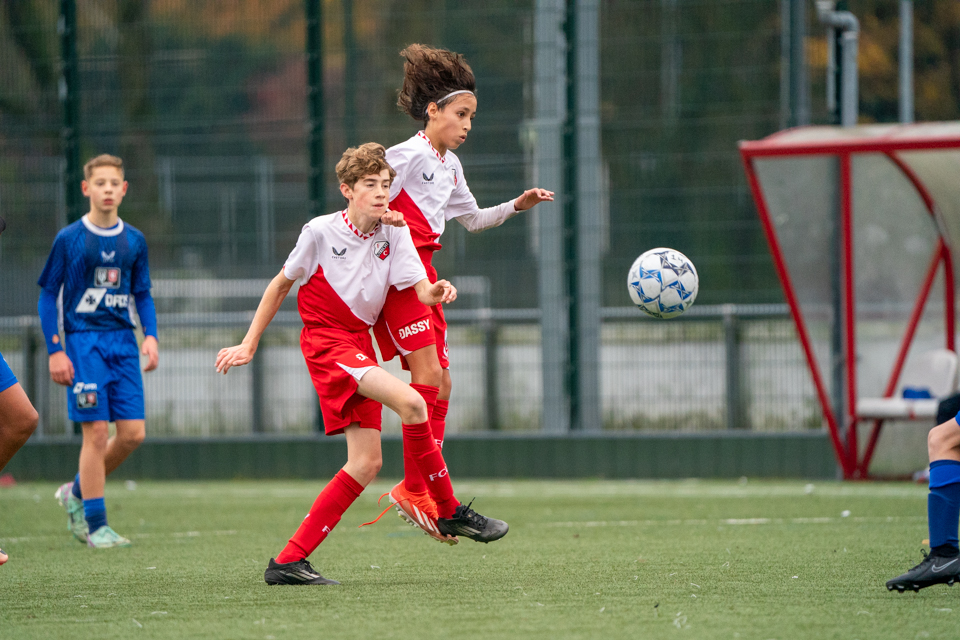 F.C. Utrecht O14 F.C. Twente Heracles O14 CMS 4