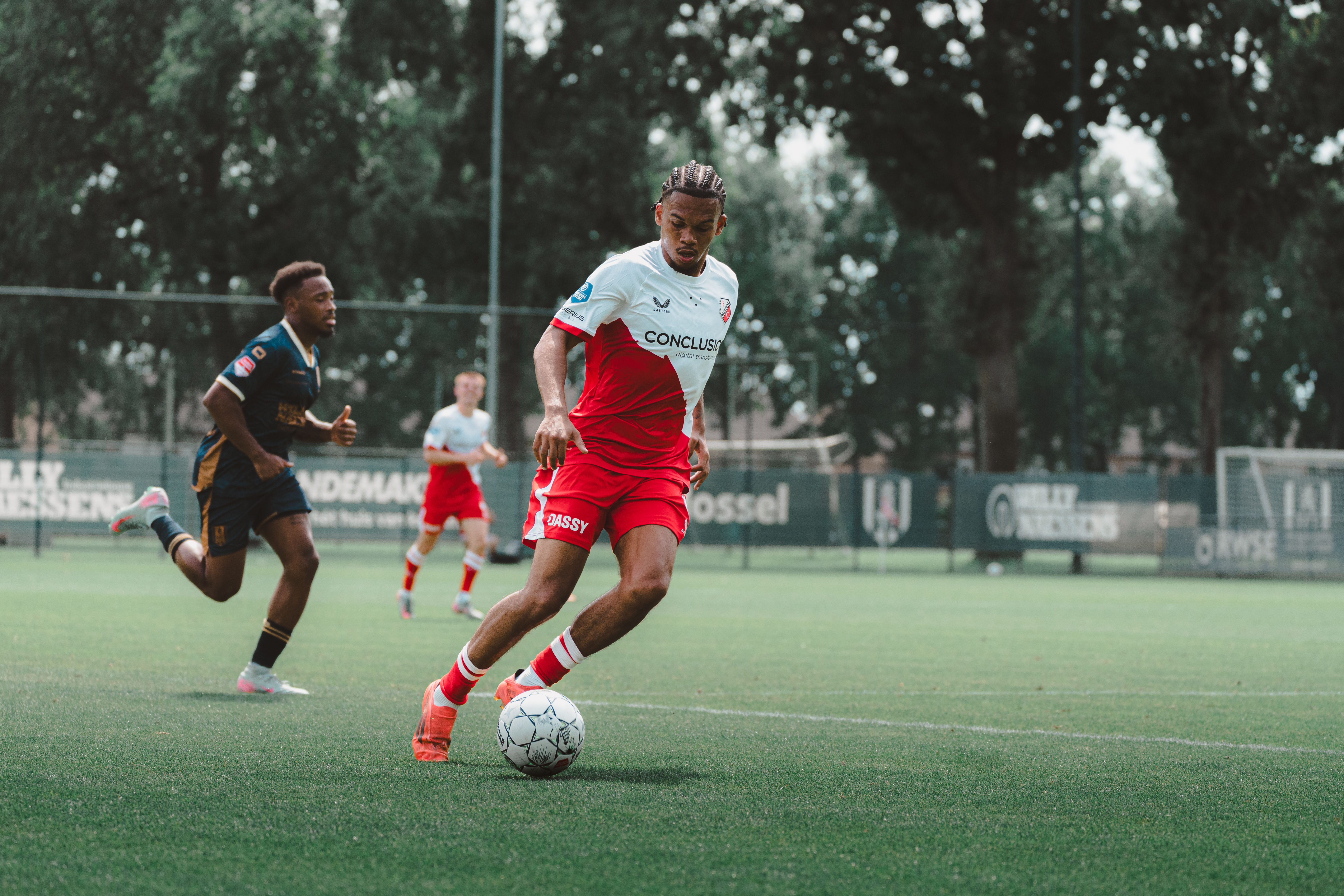 Jong FC Utrecht ontvangt ADO Den Haag in Stadion Galgenwaard
