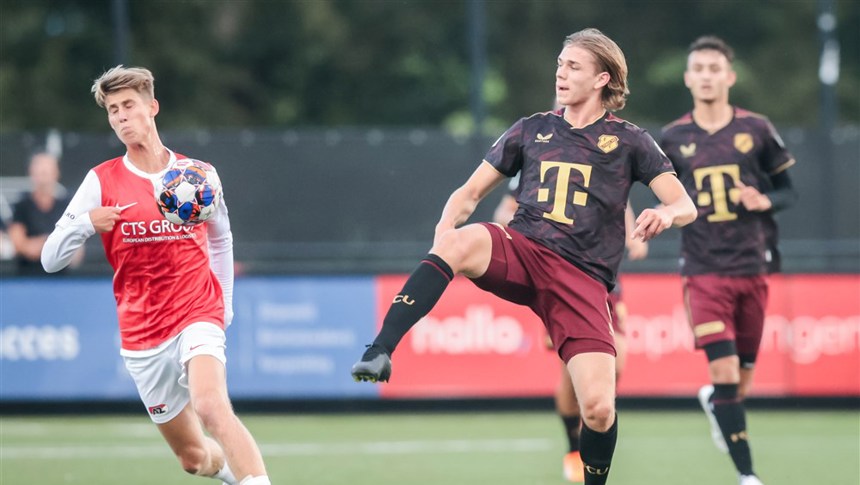 Jong AZ - Jong FC Utrecht | HIGHLIGHTS