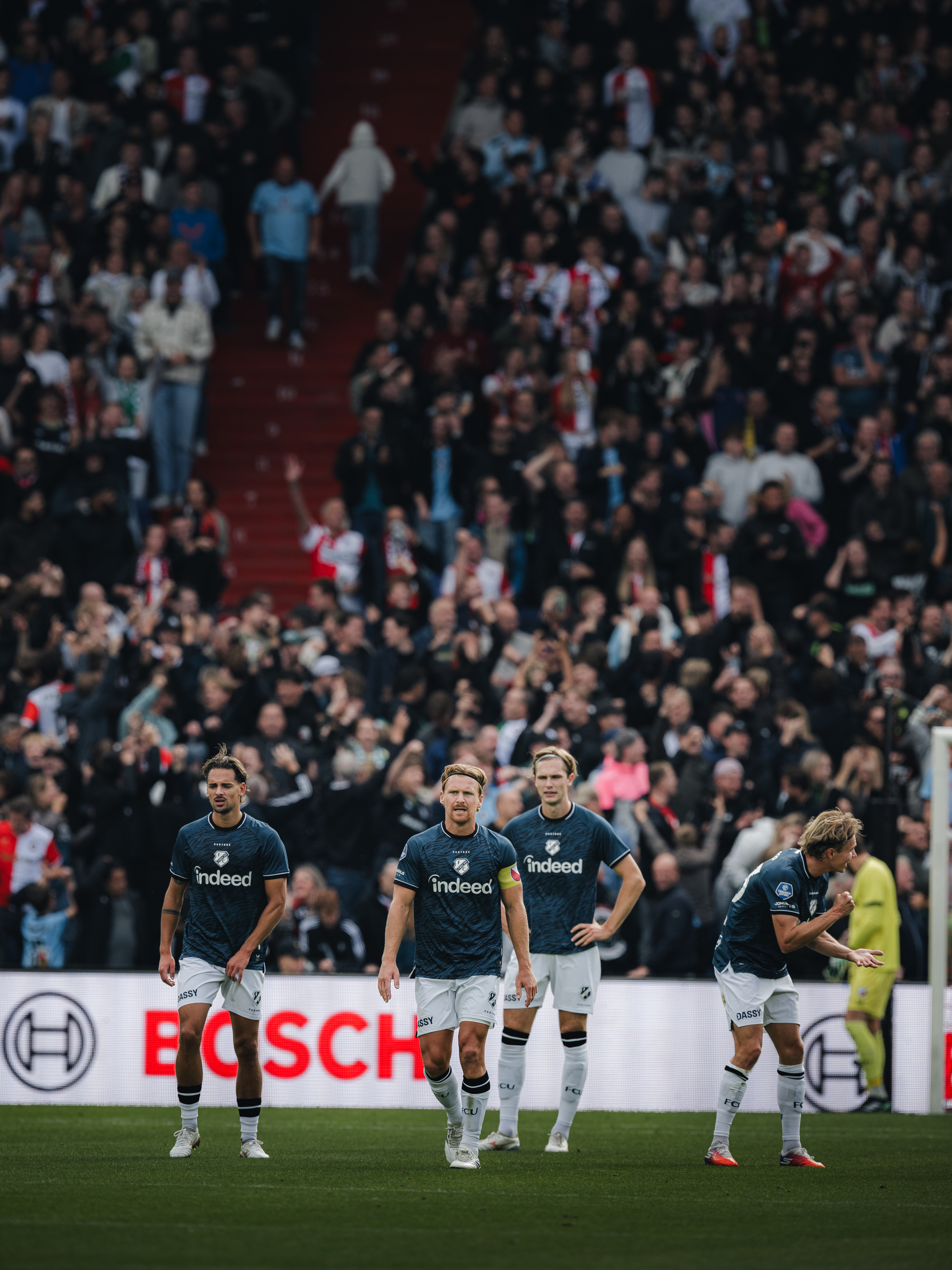 Kansloos onderuit bij Feyenoord 