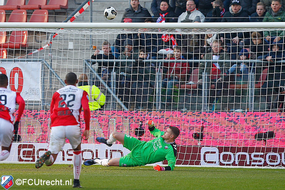 FC Utrecht laat Ajax ontsnappen